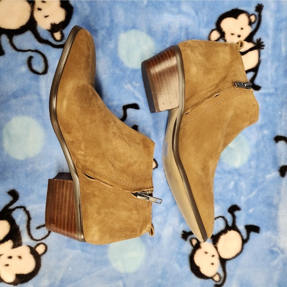 New‎ JCrew Suede Camel Ankle Boots Womens size 8.50 - Picture 3 of 9